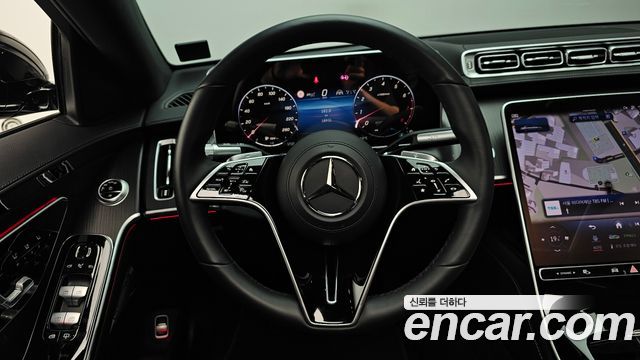 Mercedes-Benz S-Class 2024 — photo 19