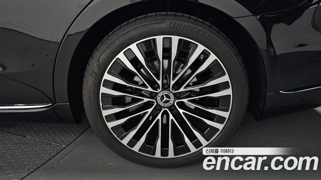 Mercedes-Benz S-Class 2024 — photo 7