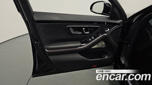 Mercedes-Benz S-Class 2024 — photo 14