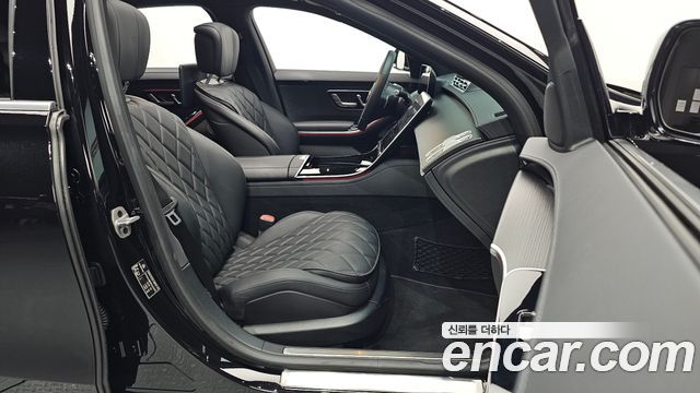 Mercedes-Benz S-Class 2024 — photo 16