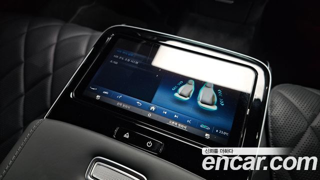 Mercedes-Benz S-Class 2024 — photo 34