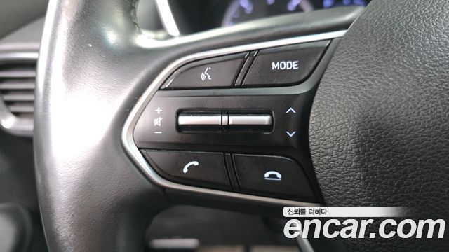 Hyundai Santafe 2019 — photo 24