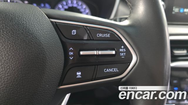 Hyundai Santafe 2019 — photo 25