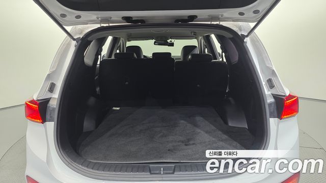 Hyundai Santafe 2019 — photo 26