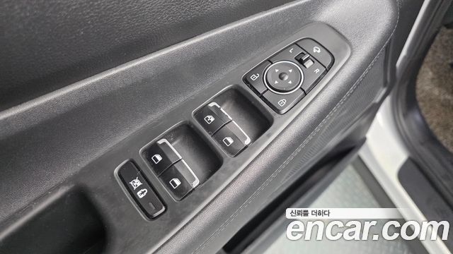 Hyundai Santafe 2019 — photo 33