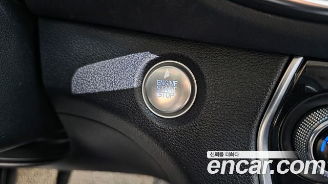 Hyundai Santafe 2019 — photo 38