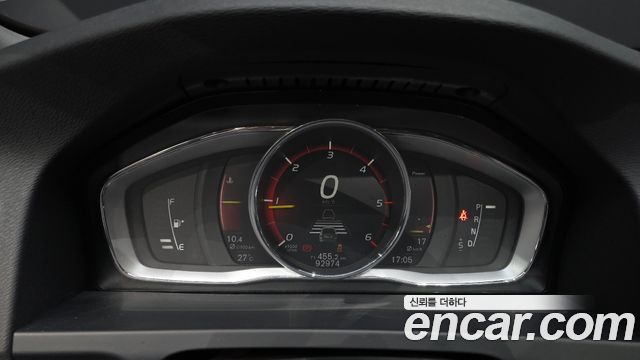 Volvo S60 2018 — photo 8