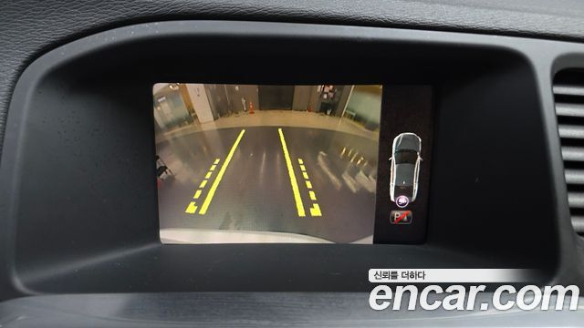 Volvo S60 2018 — photo 16