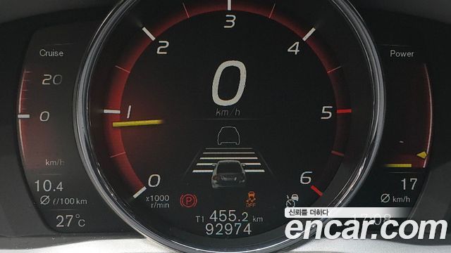 Volvo S60 2018 — photo 17