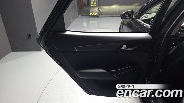 Kia K7 2020 — photo 15