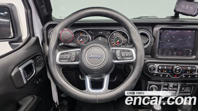 Jeep Wrangler 2020 — photo 13