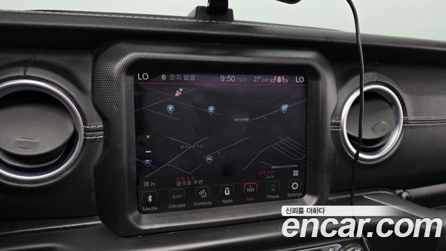 Jeep Wrangler 2020 — photo 14