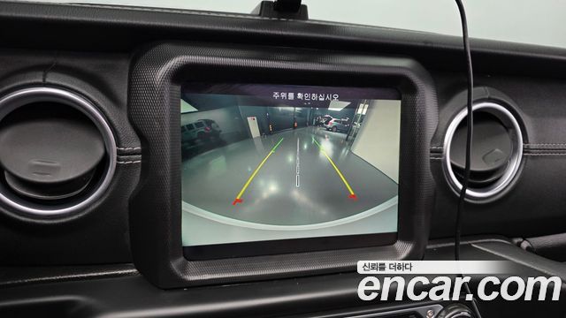 Jeep Wrangler 2020 — photo 15