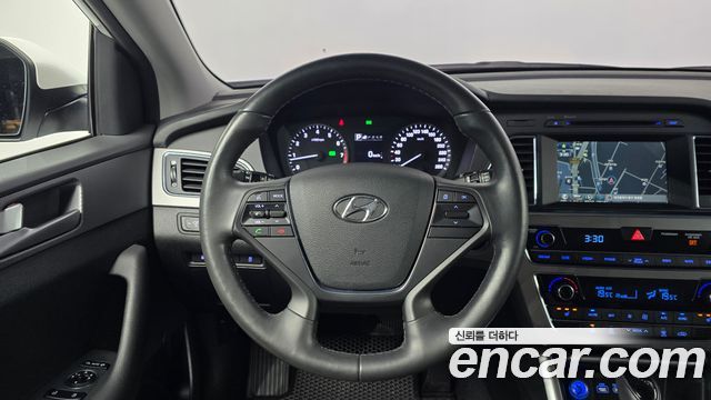 Hyundai Sonata 2016 — photo 19