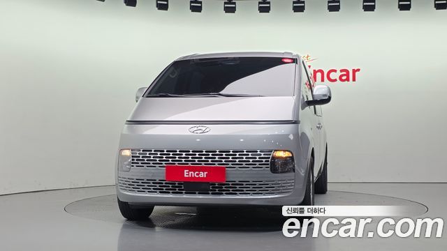 Hyundai Staria 2024 — photo 3