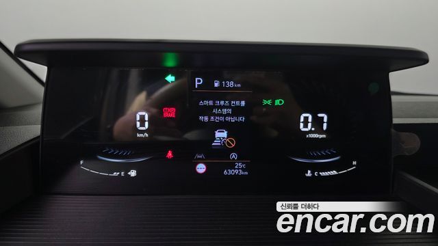 Hyundai Staria 2024 — photo 8