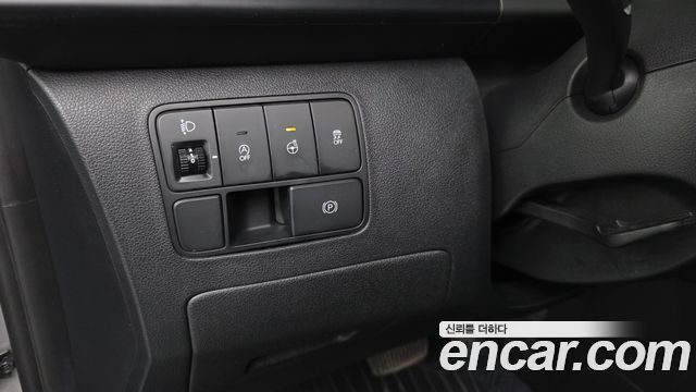 Hyundai Staria 2024 — photo 12