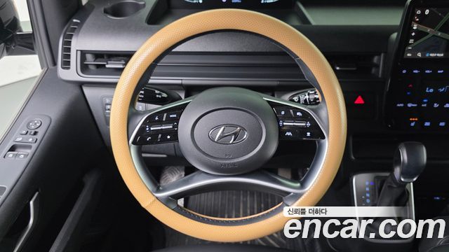 Hyundai Staria 2024 — photo 13