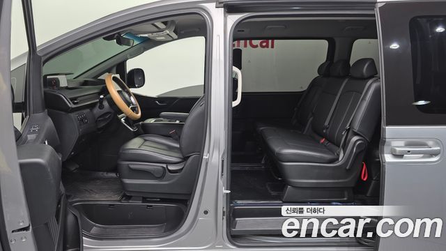 Hyundai Staria 2024 — photo 17