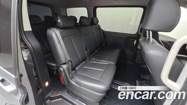 Hyundai Staria 2024 — photo 18