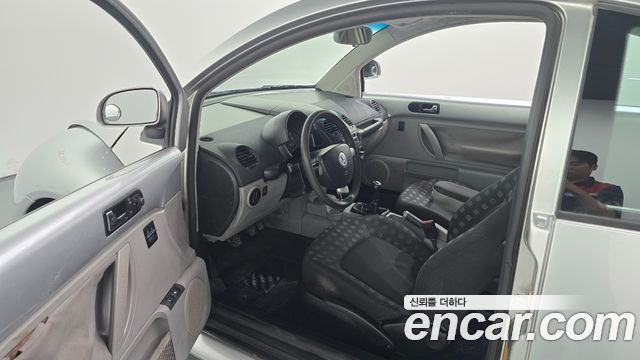 Volkswagen Beatle 1999 — photo 10