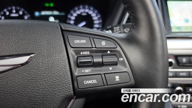 Genesis G80 2018 — photo 24