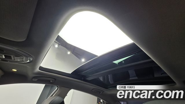 Genesis G80 2018 — photo 25