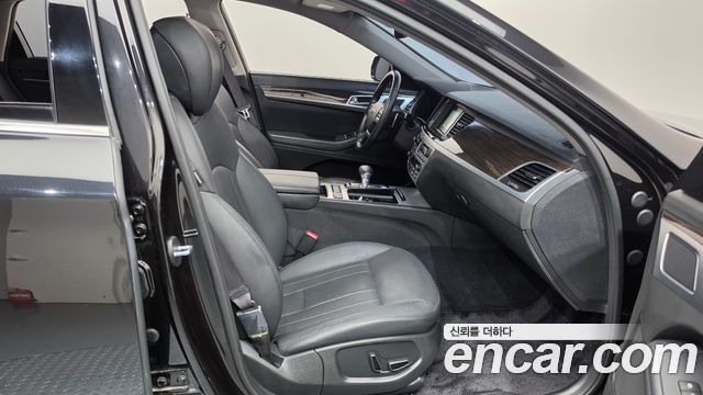 Genesis G80 2018 — photo 16