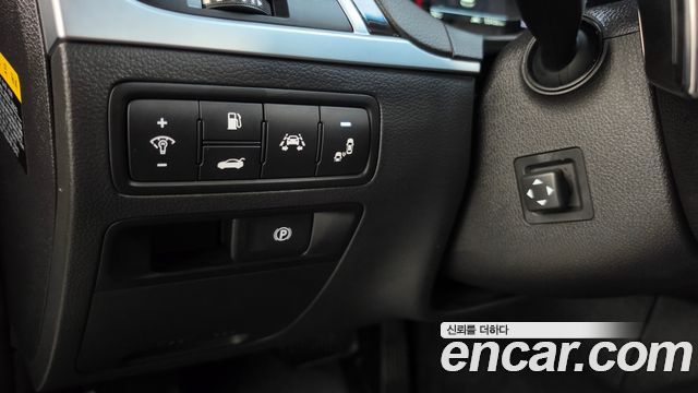 Genesis G80 2018 — photo 30