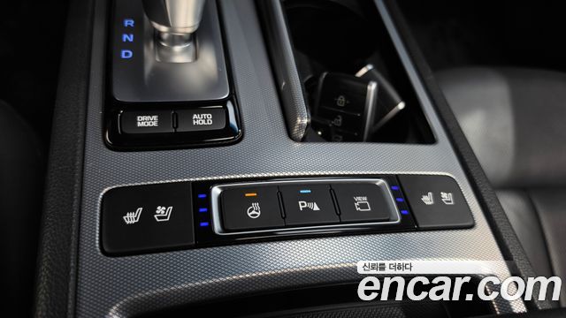 Genesis G80 2018 — photo 34