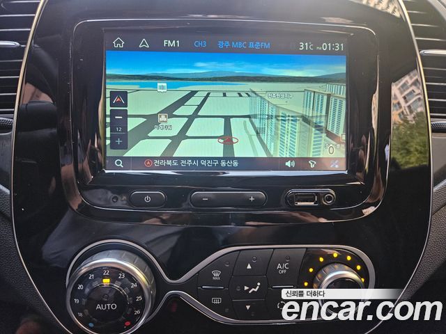 Renault Korea QM3 2019 — photo 15