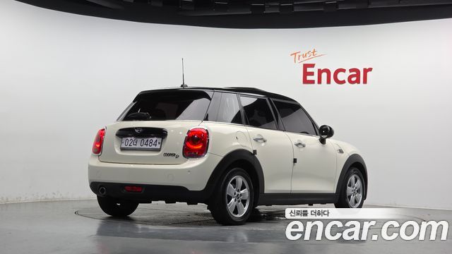 Mini Cooper 2016 — photo 2