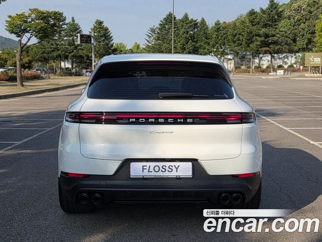 Porsche Cayenne 2024 — photo 4