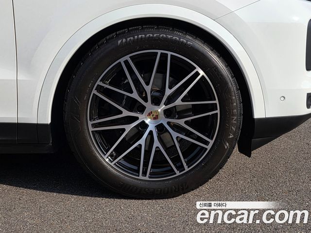 Porsche Cayenne 2024 — photo 5