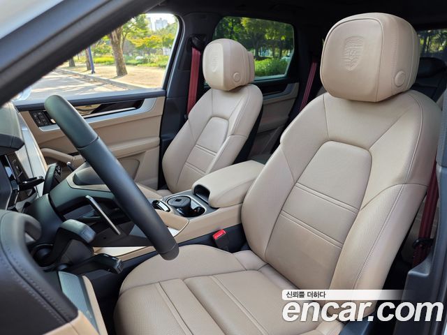 Porsche Cayenne 2024 — photo 10