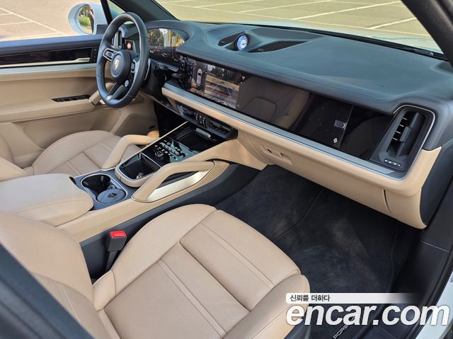 Porsche Cayenne 2024 — photo 16