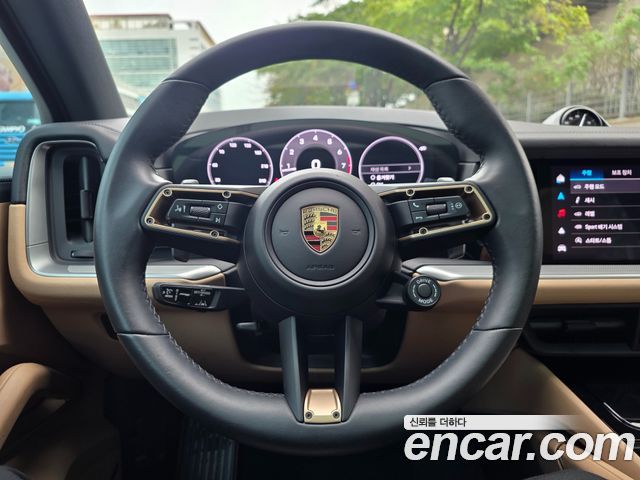 Porsche Cayenne 2024 — photo 19