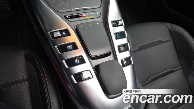 Mercedes-Benz AMG GT 2023 — photo 12