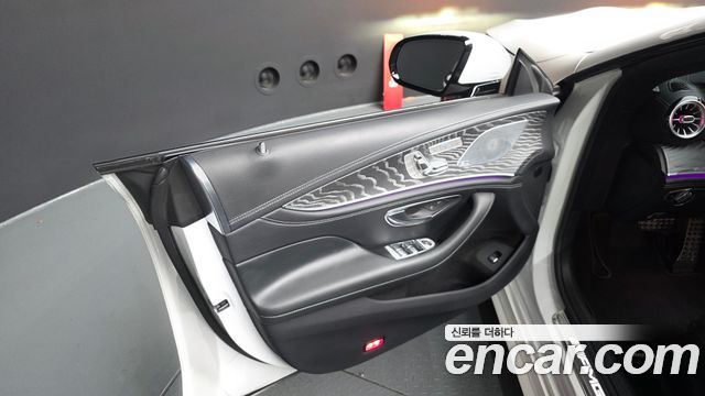 Mercedes-Benz AMG GT 2023 — photo 14