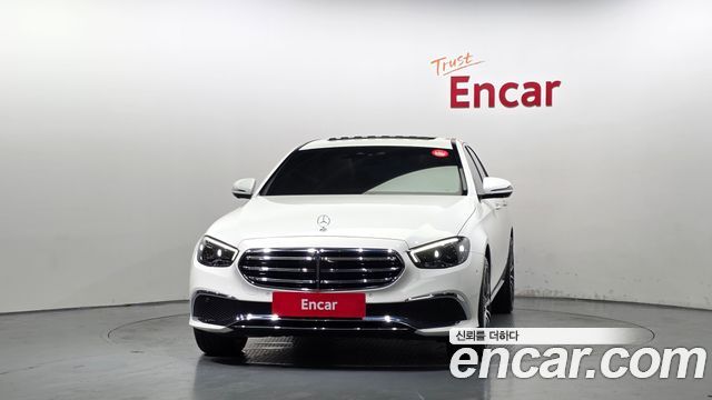 Mercedes-Benz E-Class 2021 — photo 3