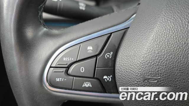 Renault Korea SM6 2022 — photo 32