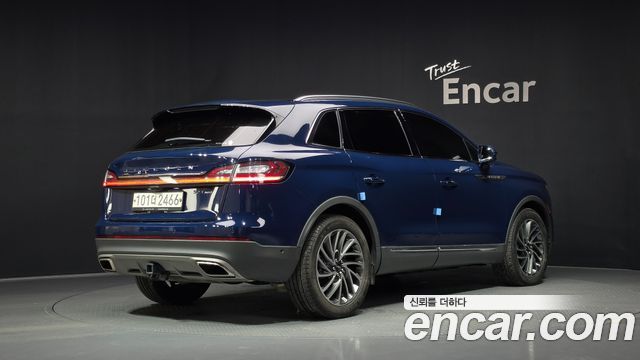 Lincoln Nautilus 2019 — photo 2
