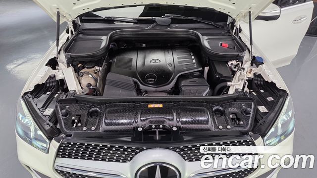 Mercedes-Benz GLE-Class 2021 — photo 6