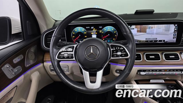 Mercedes-Benz GLE-Class 2021 — photo 20