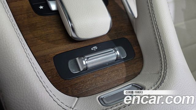 Mercedes-Benz GLE-Class 2021 — photo 22