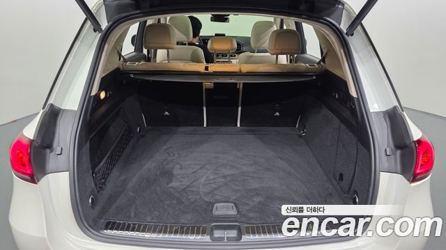 Mercedes-Benz GLE-Class 2021 — photo 25
