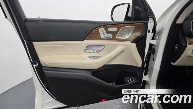 Mercedes-Benz GLE-Class 2021 — photo 14