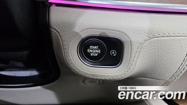 Mercedes-Benz GLE-Class 2021 — photo 29