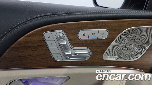 Mercedes-Benz GLE-Class 2021 — photo 37