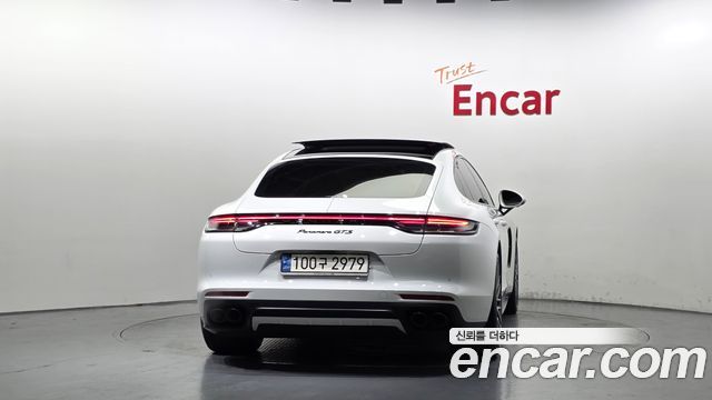 Porsche Panamera 2021 — photo 4